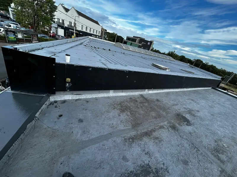 Flat roof edge detail, Delta Roofing
