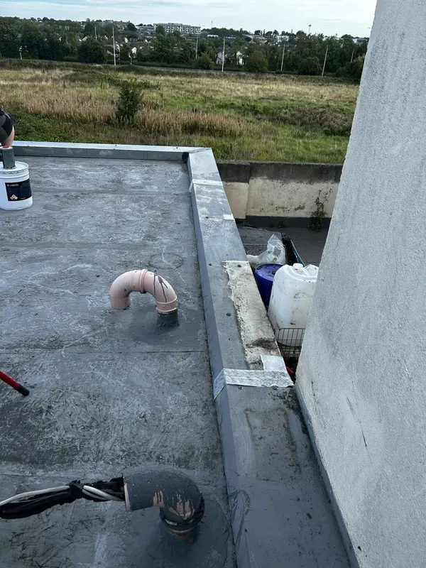 Flat roof and parapet, Delta Roofing