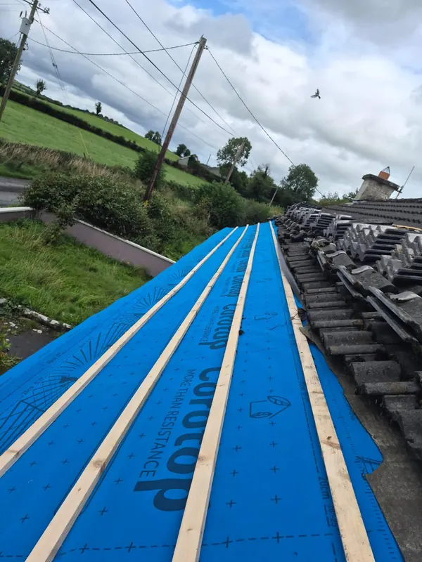 Long run of membrane and battens, Delta Roofing